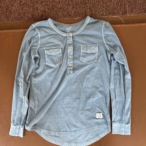 Ivory Ella long sleeve Henley tshirt. XS